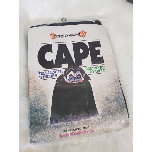 NOS Vintage Halloween Creepy Creatures 41” Vinyl Vampire‎ Dracula Costume Cape - Picture 1 of 4